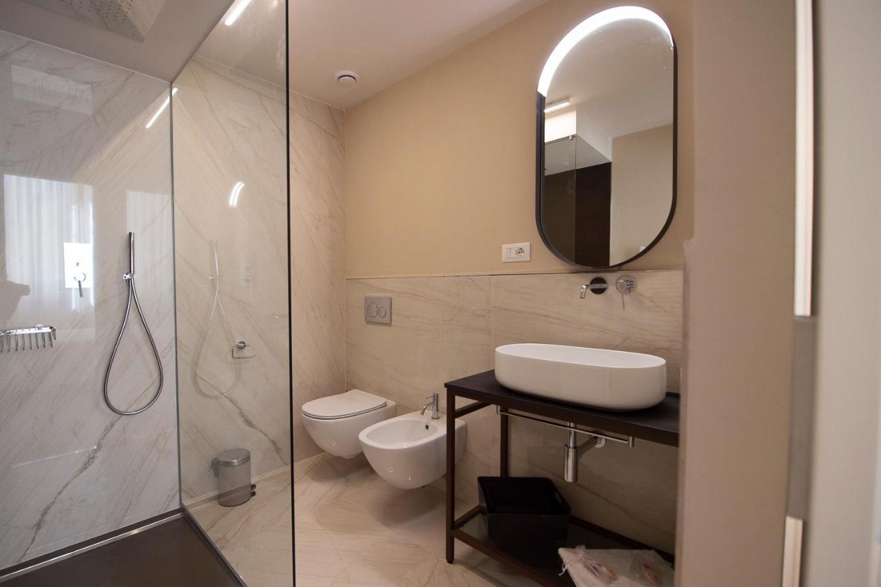 Villino Aliboni - Camere a 2 passi dal mare Marina Di Carrara Exterior foto